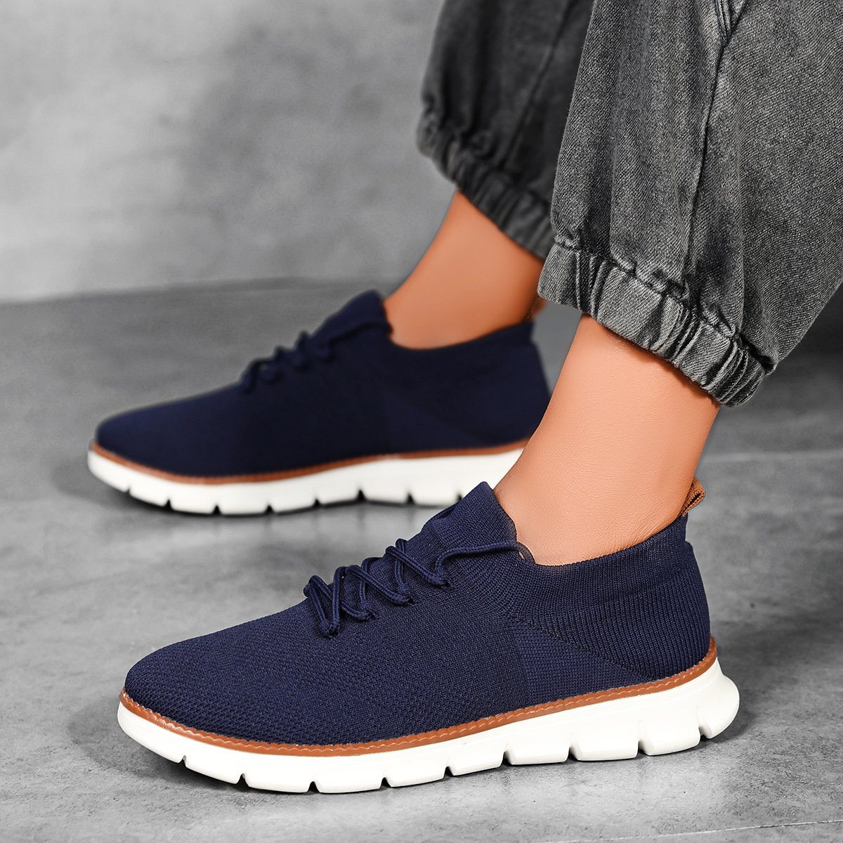 Size men's shoes casual shoes lightweight men's shoes outdoor hiking men's net fly weaving shoes casual men's shoes